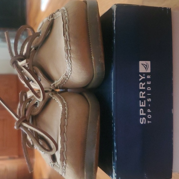 Sperry's - Picture 2 of 8